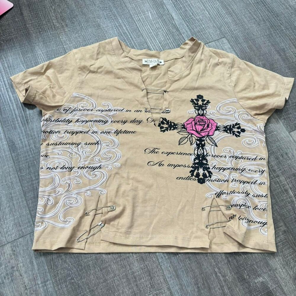 Unbranded Women's Tan and Cream Crop-top